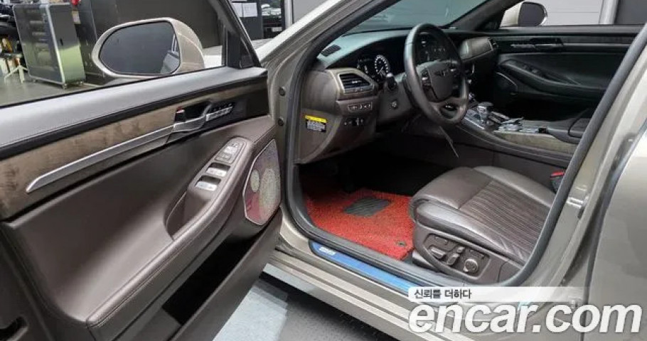 Genesis G90 