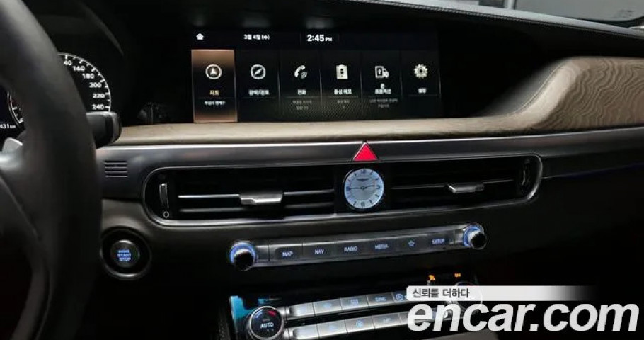 Genesis G90 
