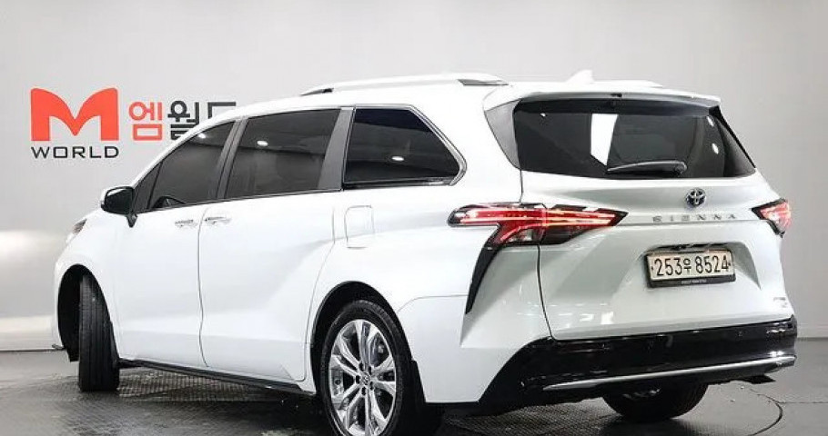 Toyota Sienna 