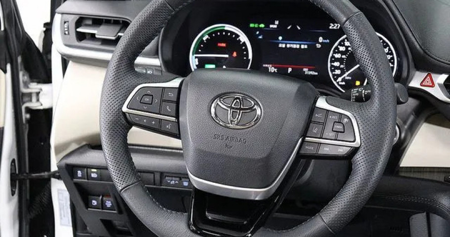 Toyota Sienna 
