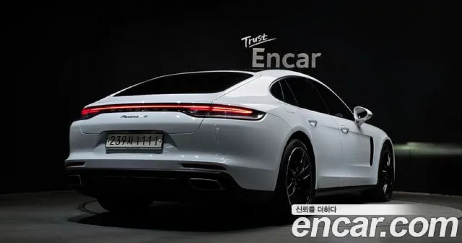 Porsche Panamera 