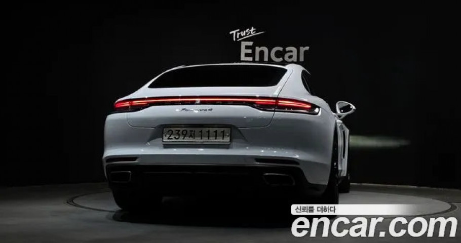 Porsche Panamera 