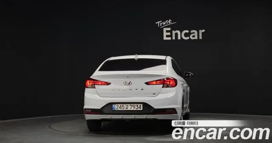 Hyundai Avante (Elantra) 