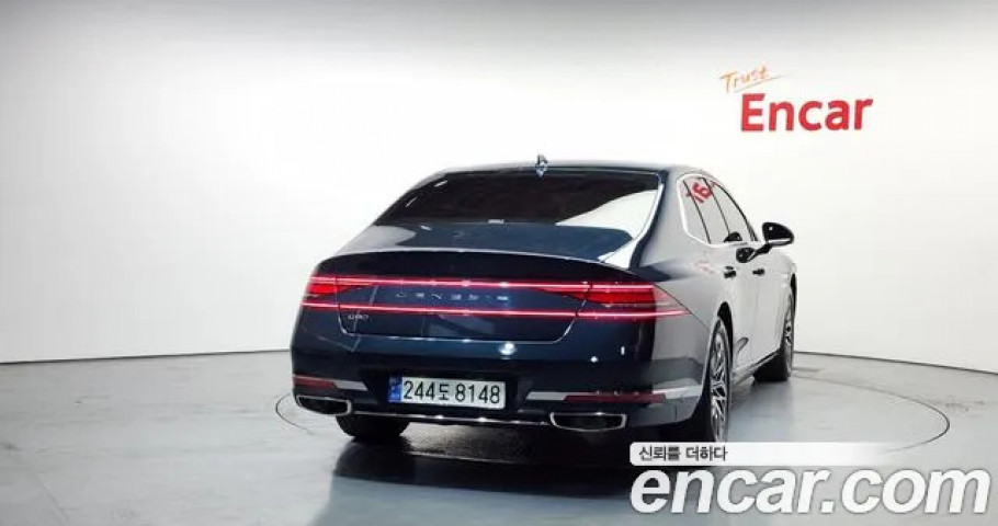 Genesis G90 