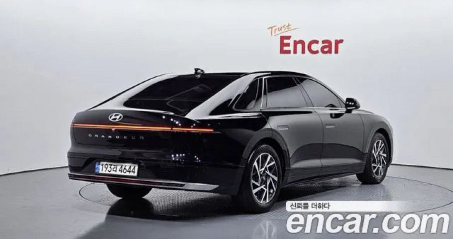 Hyundai Grandeur 