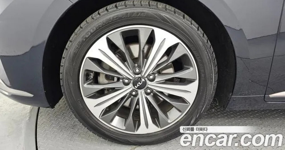 Kia K8 