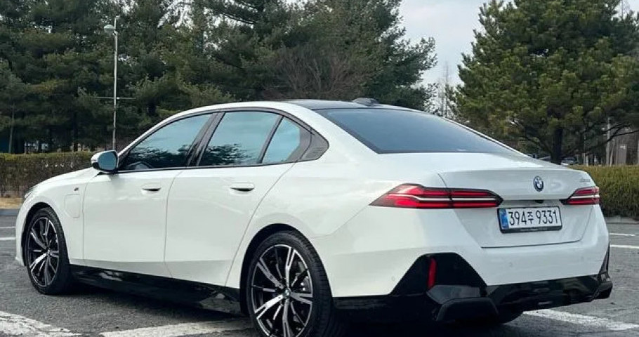 Bmw 5-Series 
