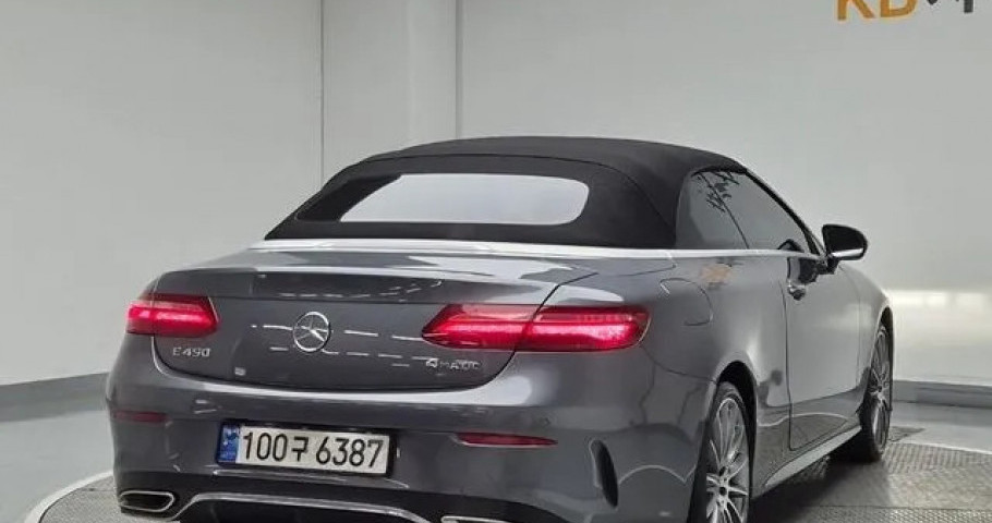Mercedes-Benz E-Class 