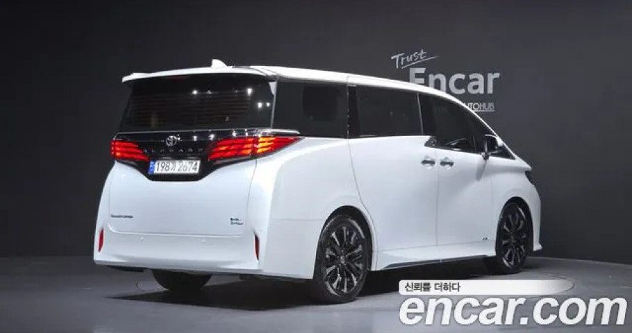 Toyota Alphard 