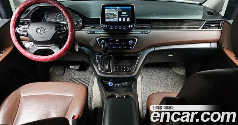 Hyundai Starex 