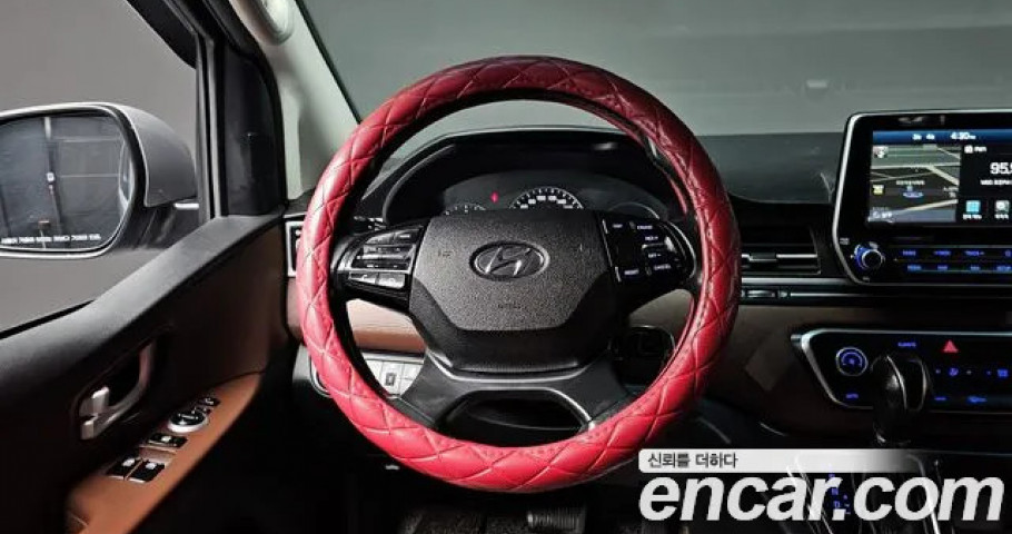 Hyundai Starex 
