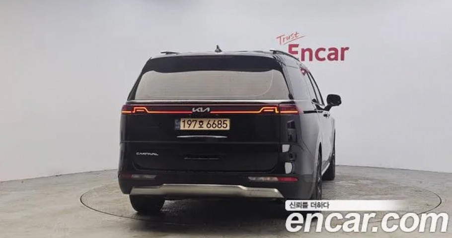 Kia Carnival 