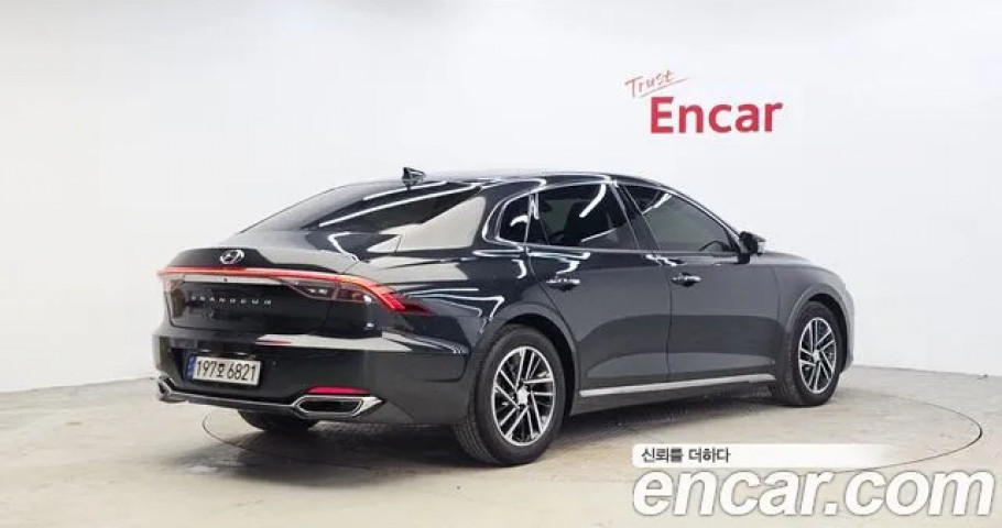 Hyundai Grandeur 