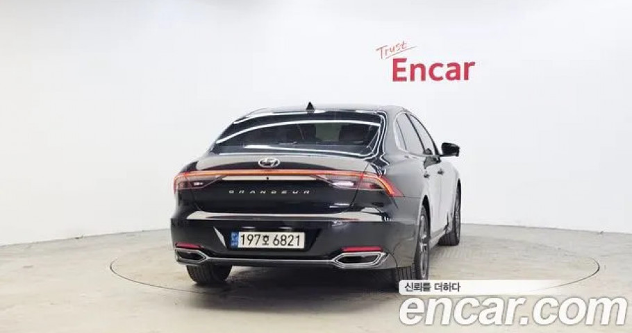 Hyundai Grandeur 