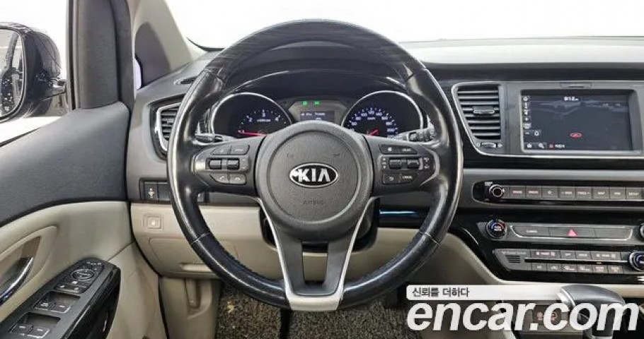 Kia Carnival 