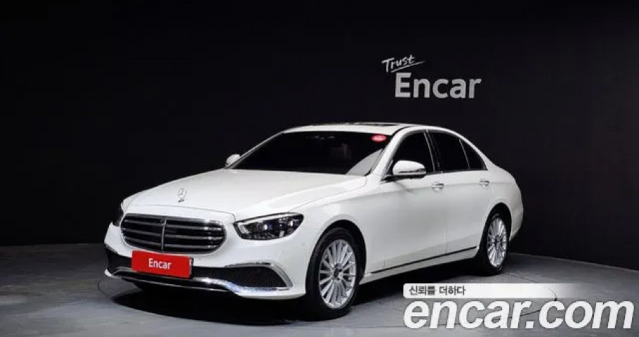 Mercedes-Benz E-Class 