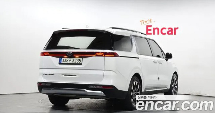 Kia Carnival 