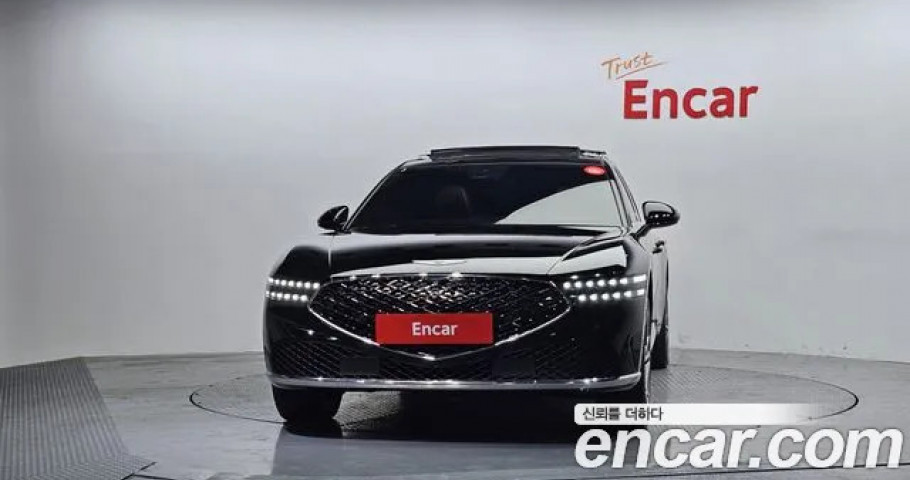 Genesis G90 