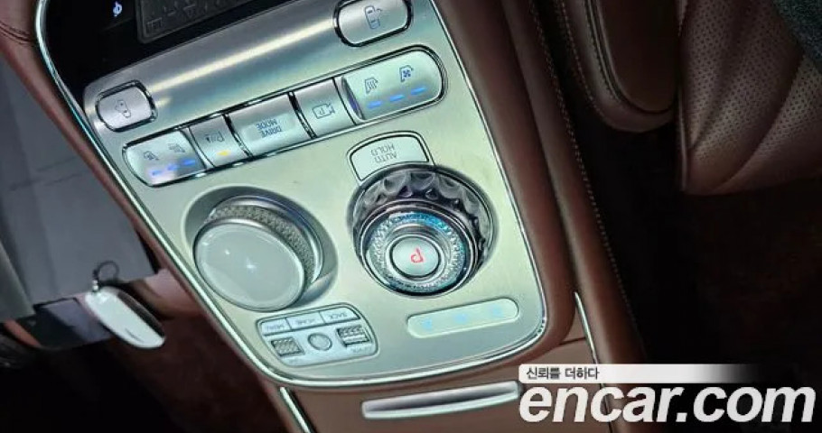 Genesis G90 