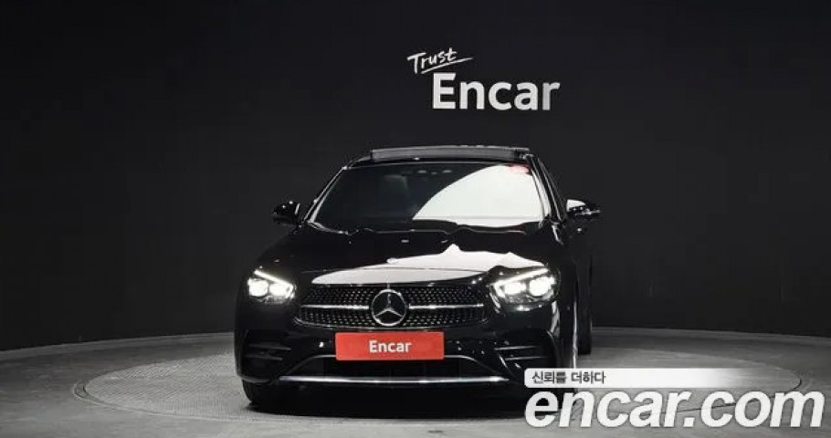 Mercedes-Benz E-Class 