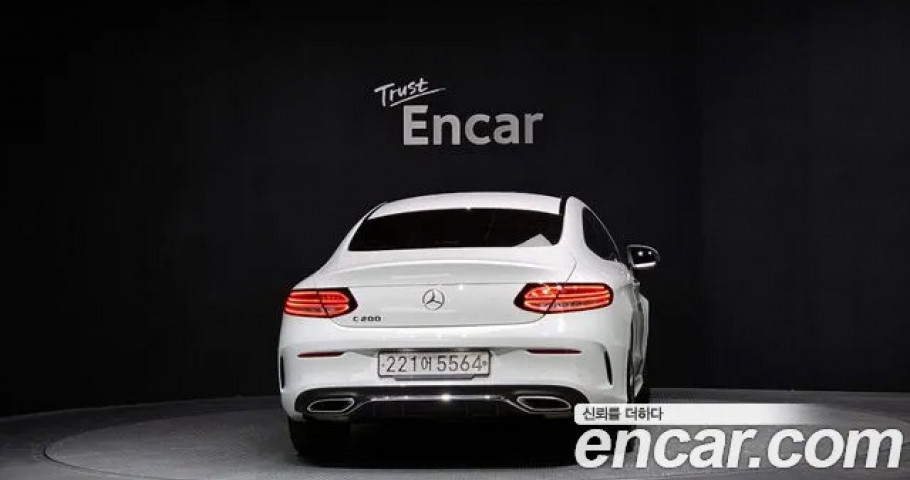 Mercedes-Benz C-Class 