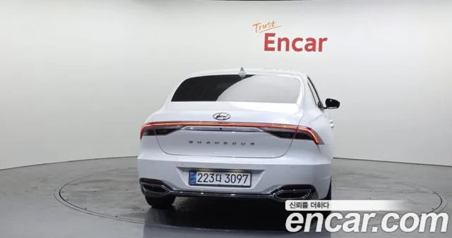 Hyundai Grandeur 