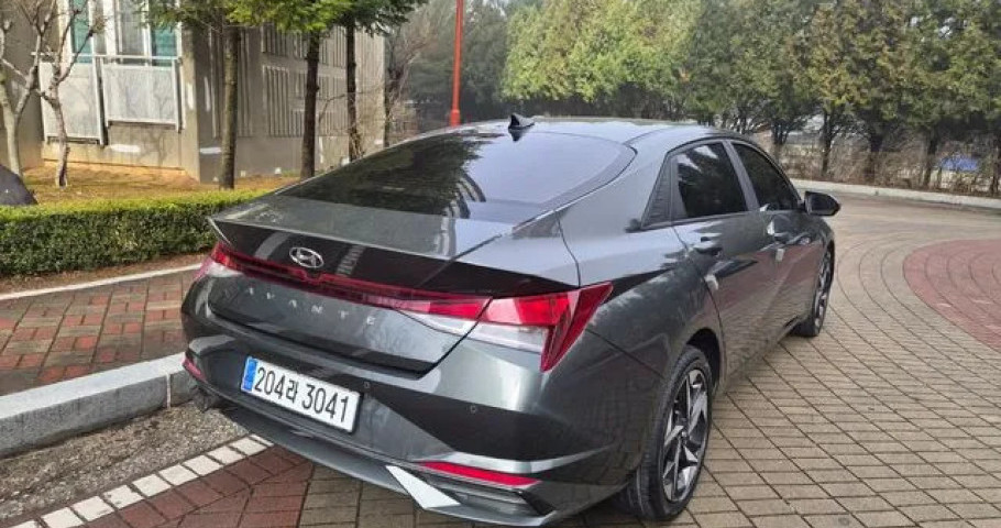 Hyundai Avante (Elantra) 