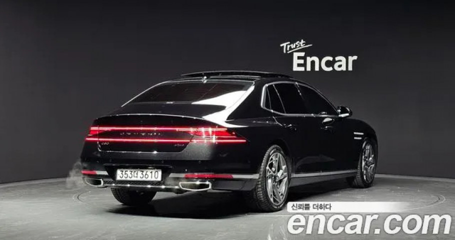 Genesis G90 