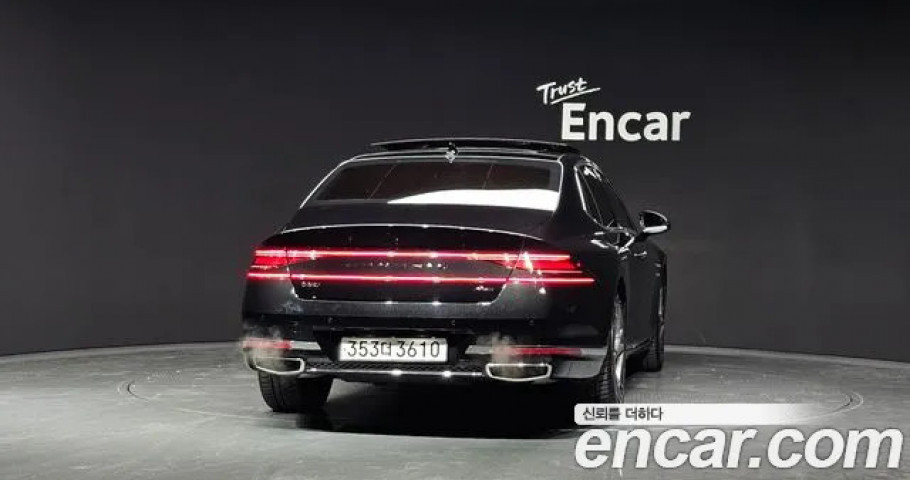 Genesis G90 