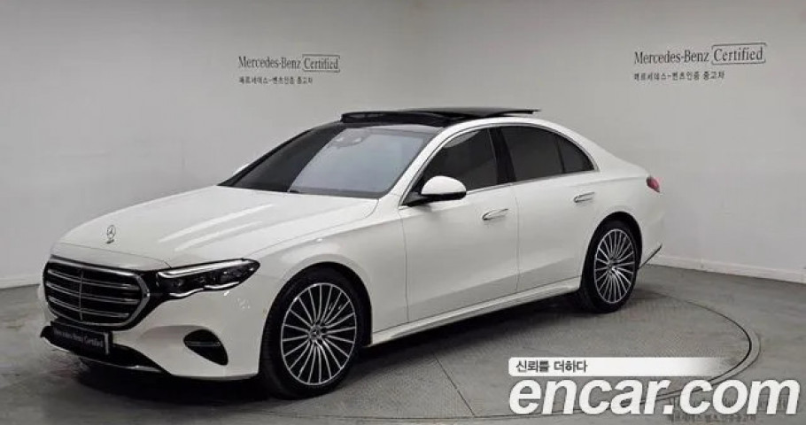 Mercedes-Benz E-Class 
