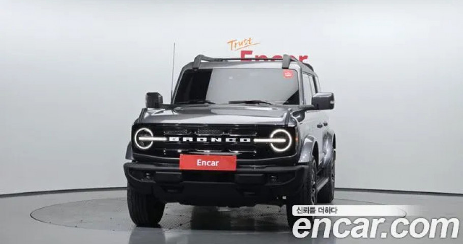 Ford Bronco 