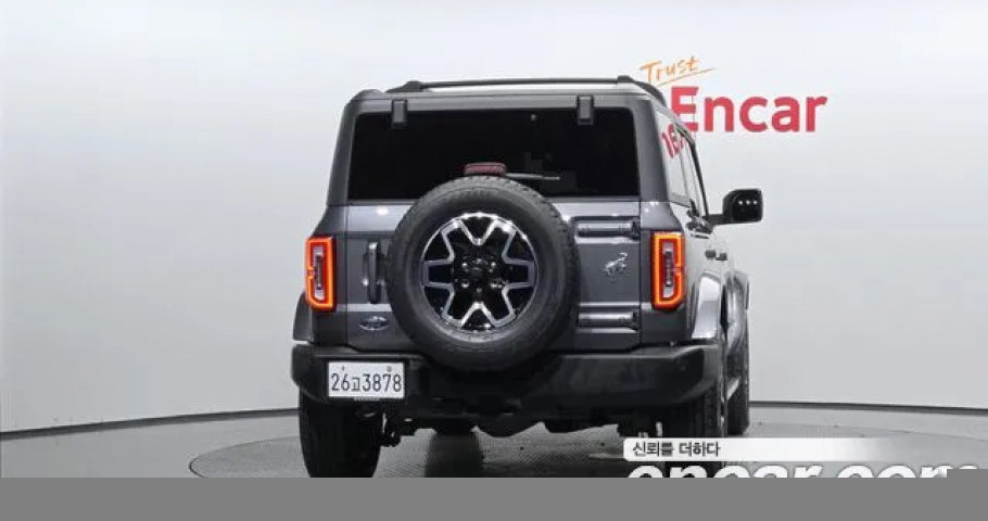 Ford Bronco 