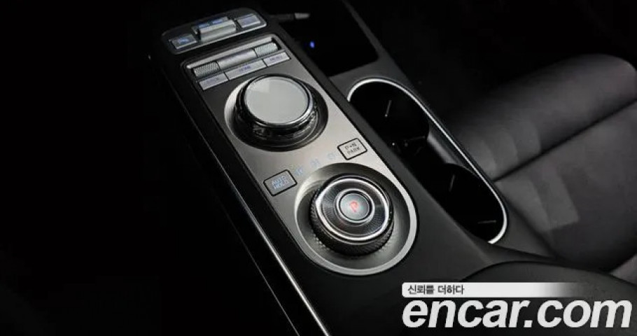 Genesis Gv70 