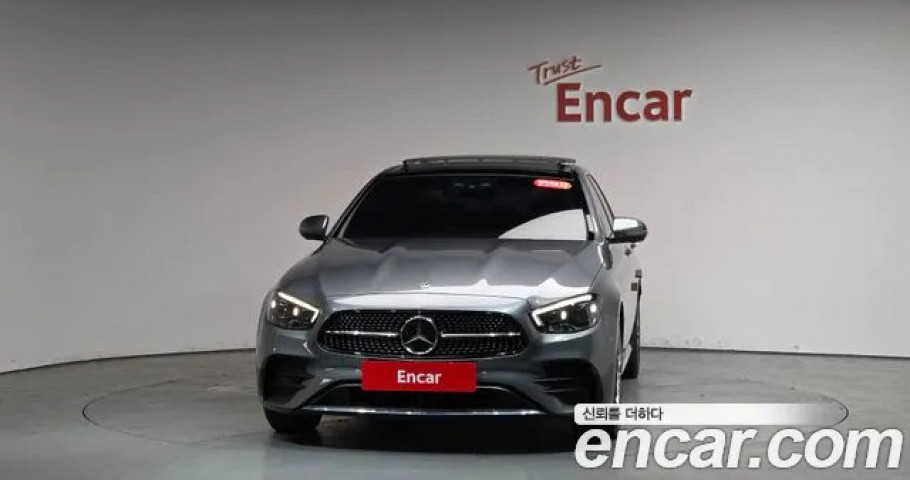 Mercedes-Benz E-Class 