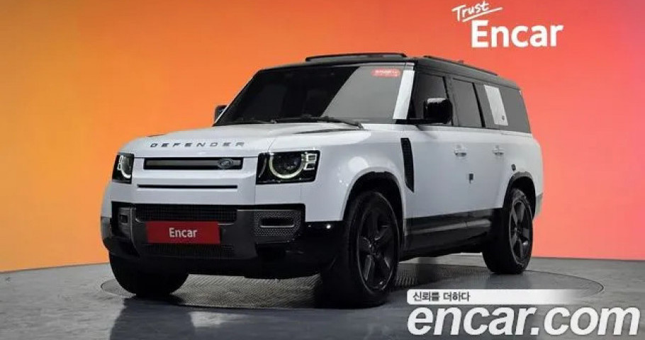 Land Rover Defender 