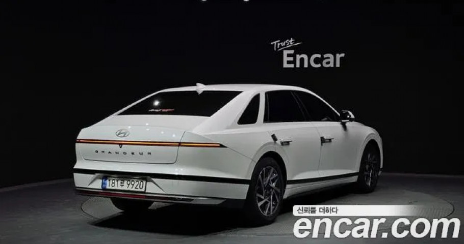 Hyundai Grandeur 