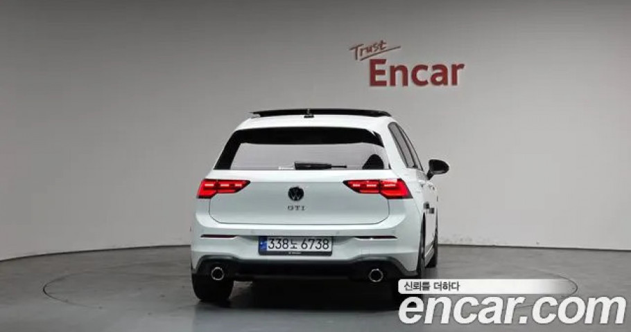 Volkswagen Golf 