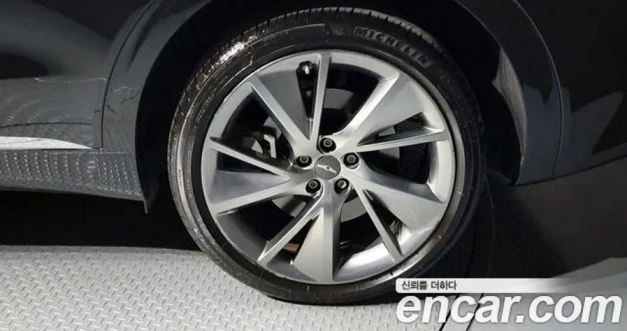 Genesis Gv70 