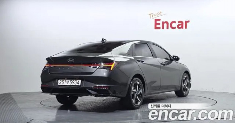 Hyundai Avante (Elantra) 