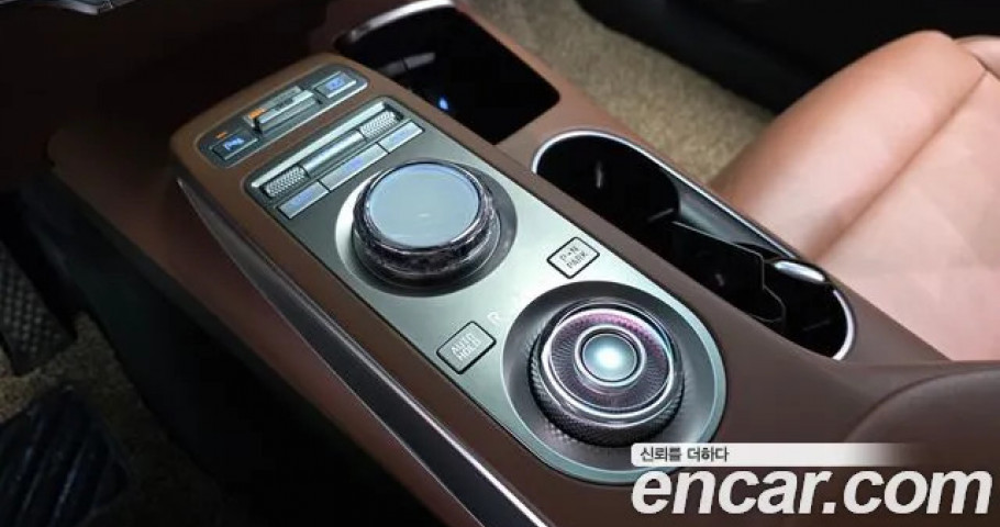 Genesis Gv70 