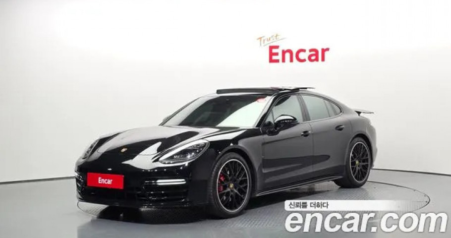 Porsche Panamera 