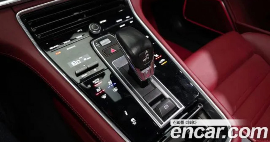 Porsche Panamera 