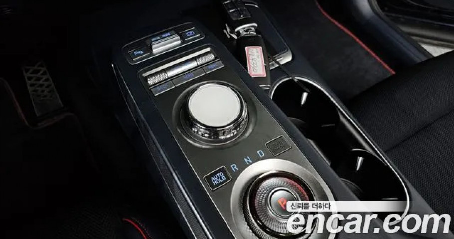 Genesis Gv70 