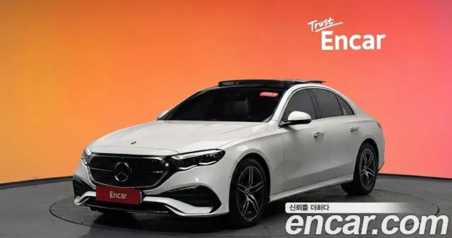 Mercedes-Benz E-Class 