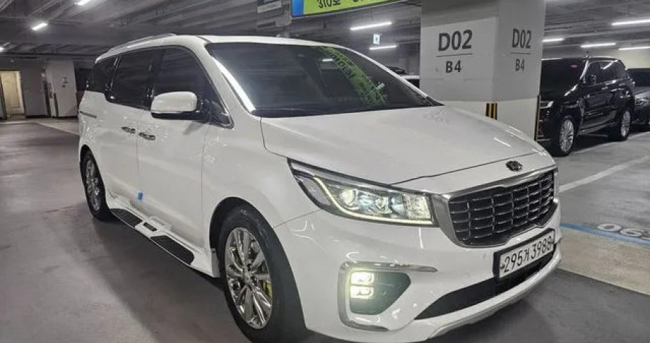 Kia Carnival 