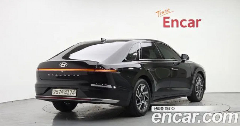 Hyundai Grandeur 
