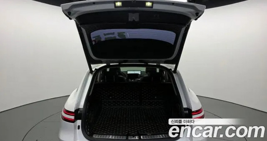 Genesis Gv70 