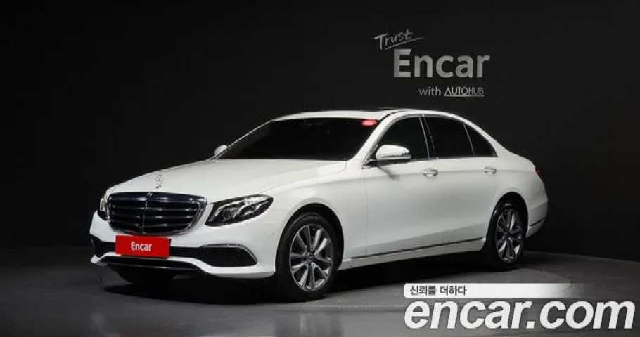 Mercedes-Benz E-Class 