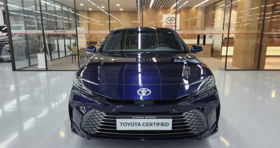 Toyota Camry 