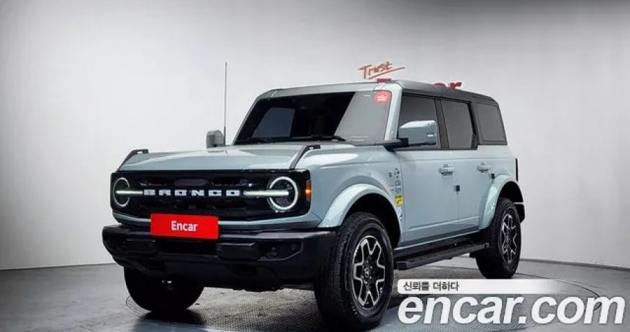 Ford Bronco 